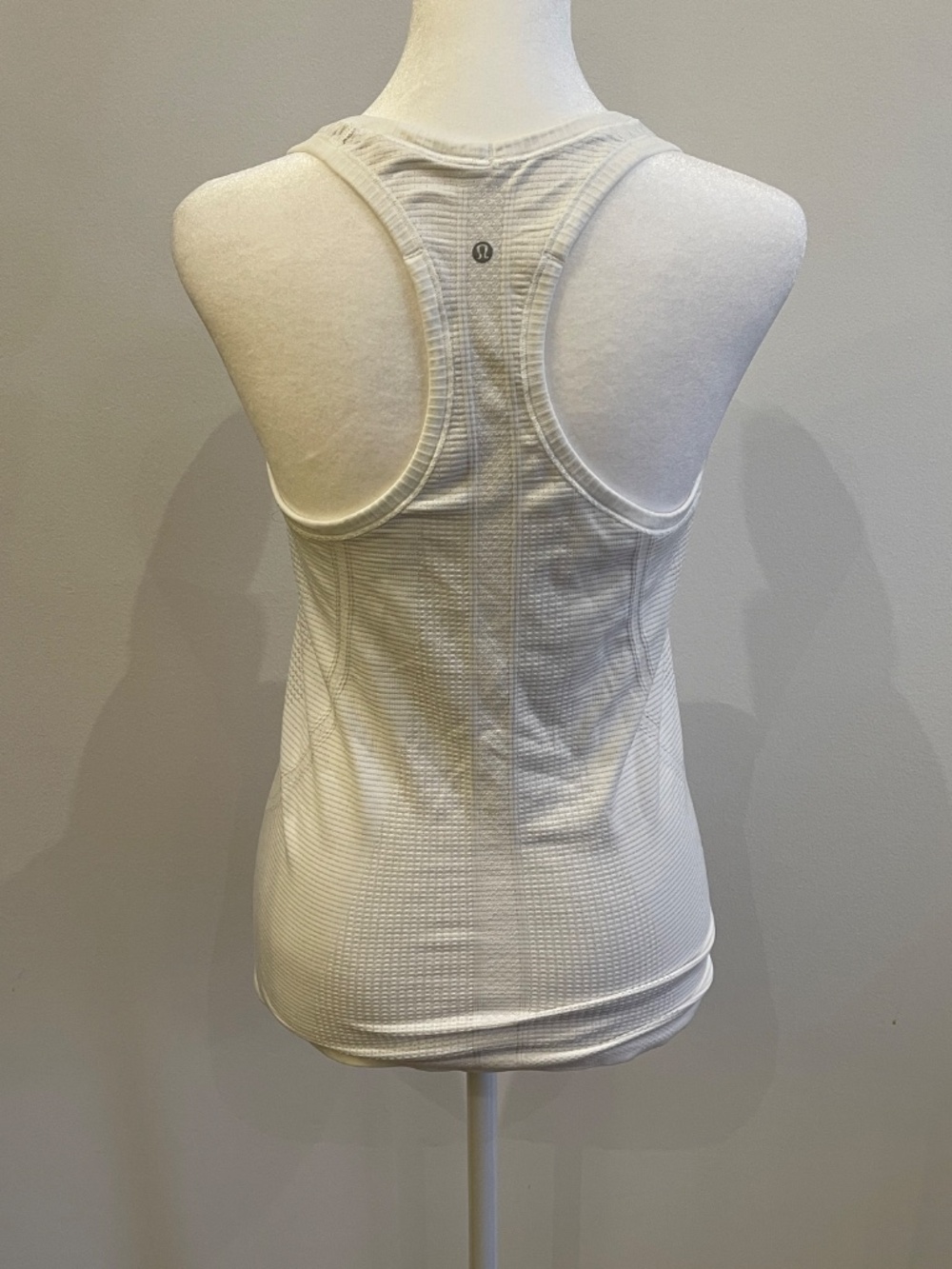 Lululemon White Racer-Back Tank - Size 2 - Picture 2 of 2